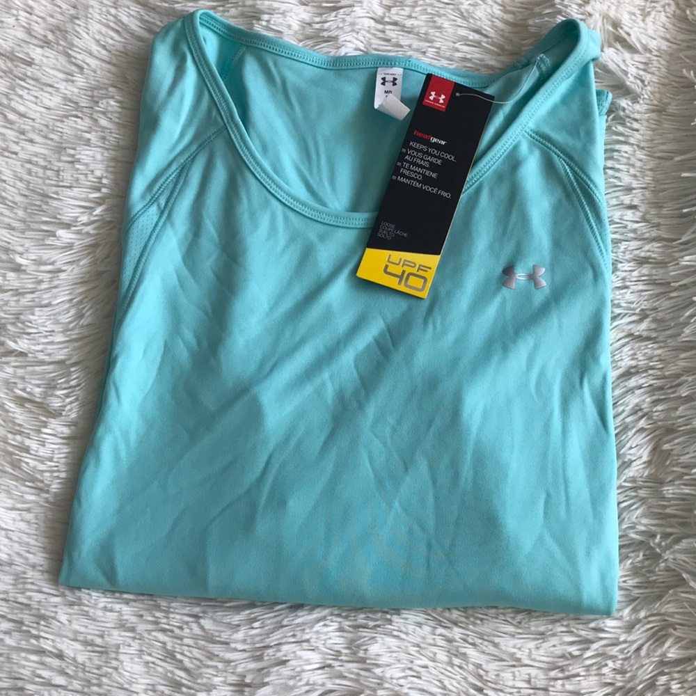 BRAND NEW. Women’s Under Armour long sleeve